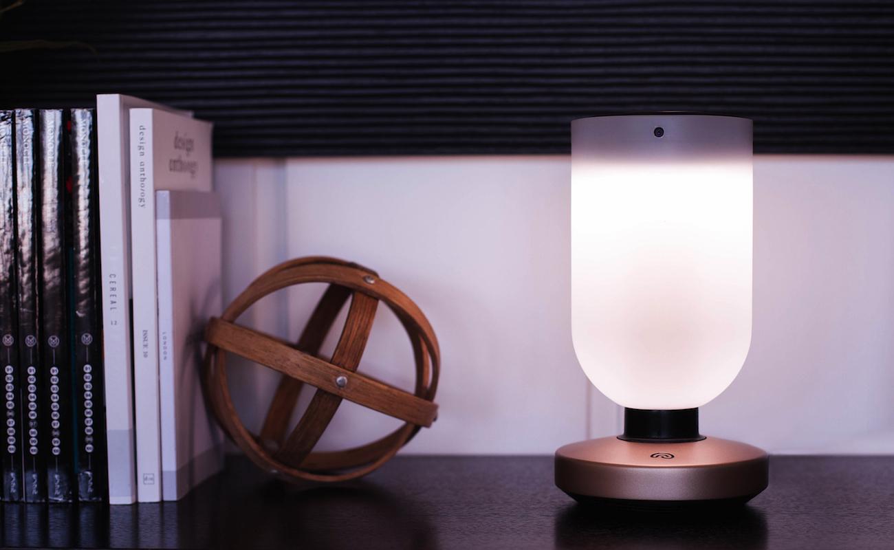 momo，Smart home，Safety robot，industrial design，